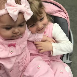 Meet your Posher, Constance